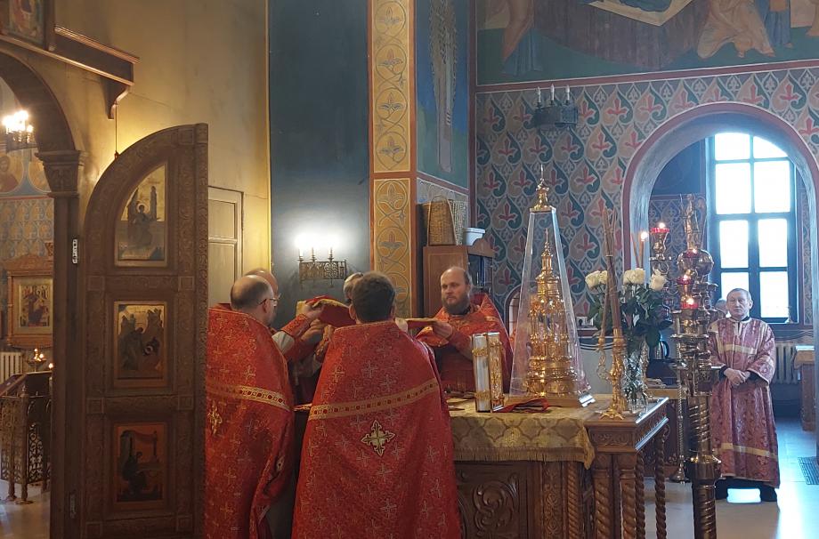  день памяти священномучеников Александра Смирнова и Феодора Ремизова